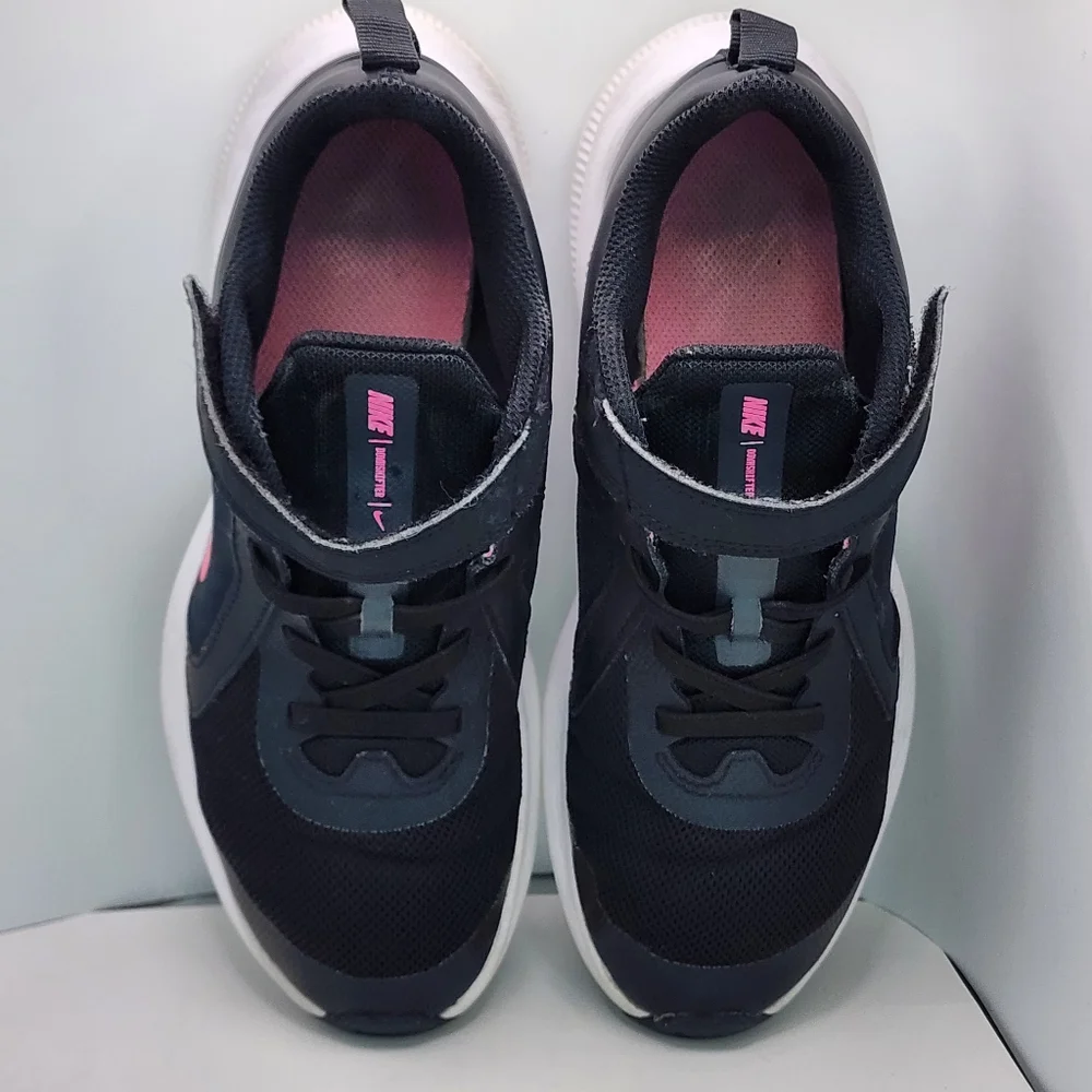 Nike Unisex-Child Star Runner 2 (PSV) Sneaker Size 5Y